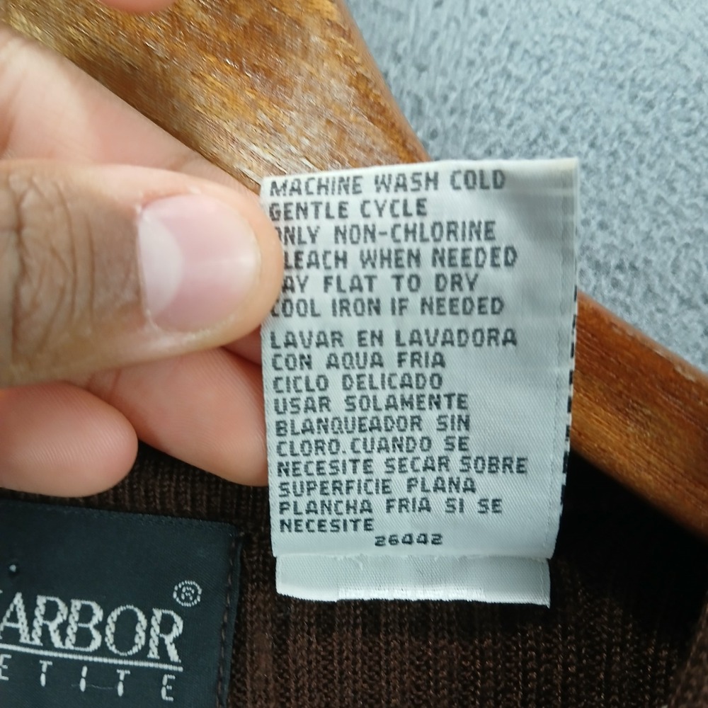Sag Harbor Cardigan Sweater Womens Medium Petite Brown Acrylic Tight Knit V Neck - Picture 5 of 7